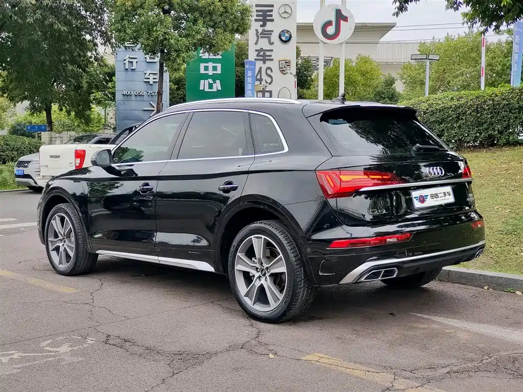 Audi Q5L 2022