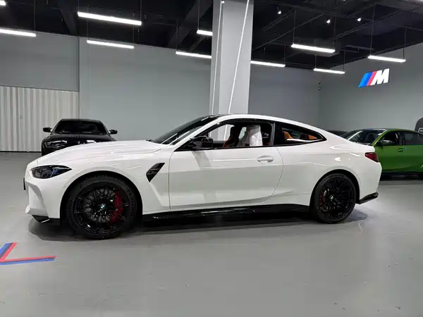 BMW M4 2024