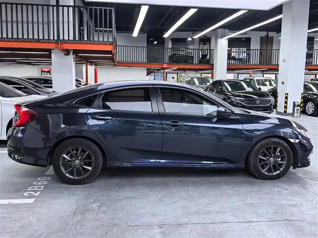 Honda Civic 2020 — фото 14