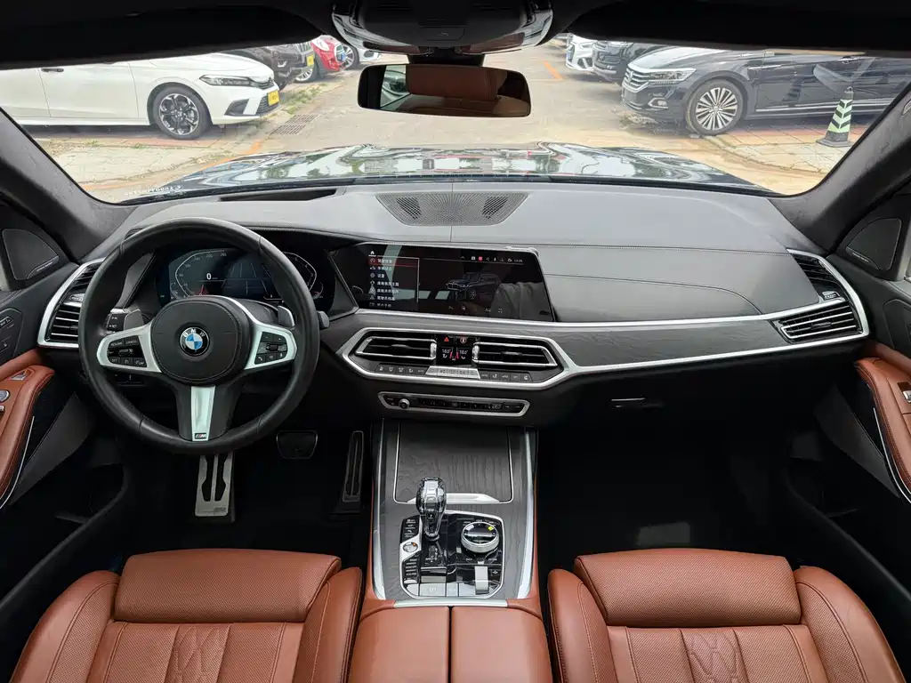 BMW X7 2022
