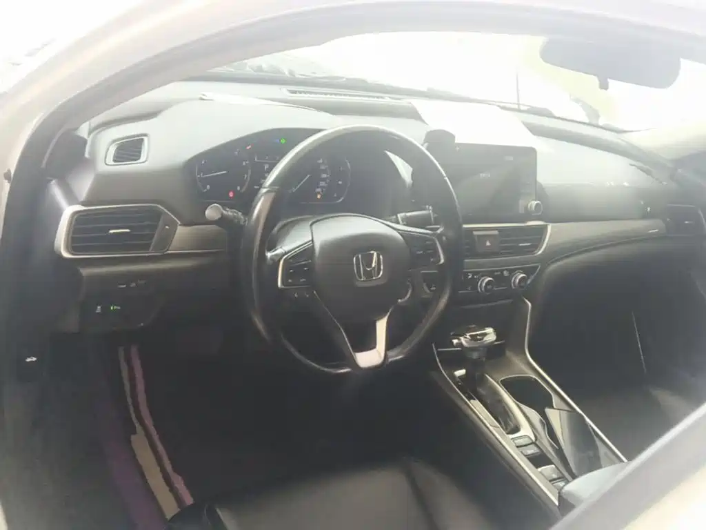 Honda Accord 2021 — фото 10