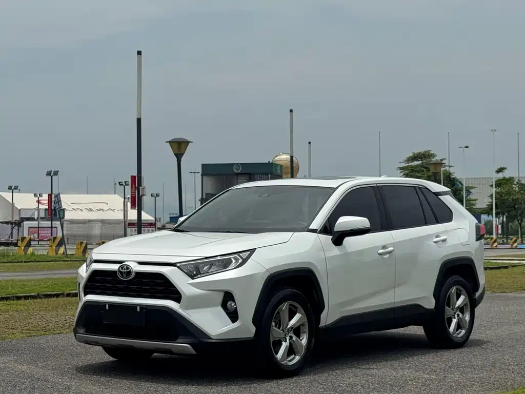Toyota RAV4 2023