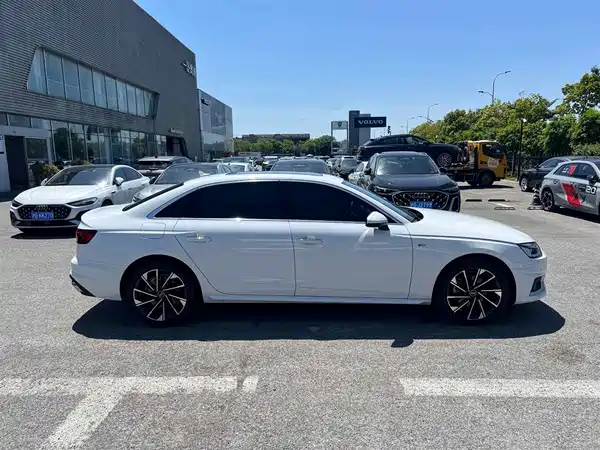 Audi A4L 2022