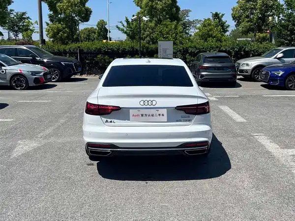 Audi A4L 2022