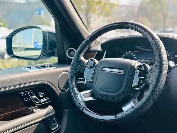 Land Rover Range Rover 2023