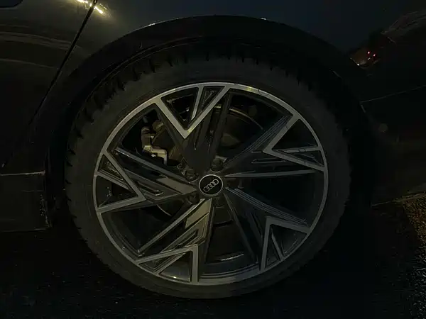 Audi A7L 2023