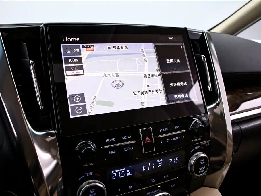 Toyota Alphard 2021 — фото 8