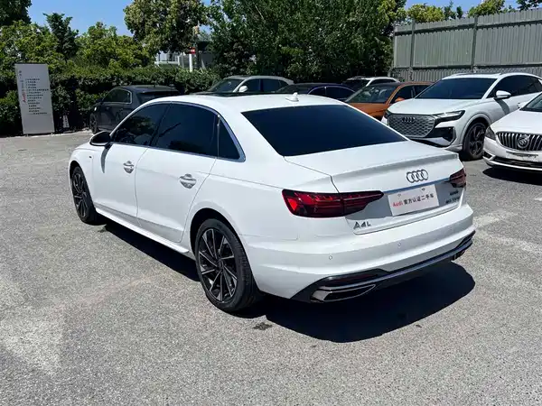 Audi A4L 2022