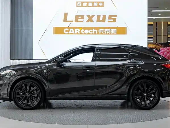 Lexus RX 2023