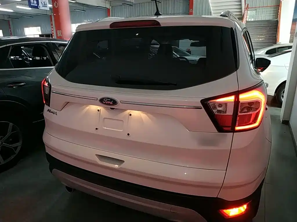 Ford Kuga 2018 — фото 6