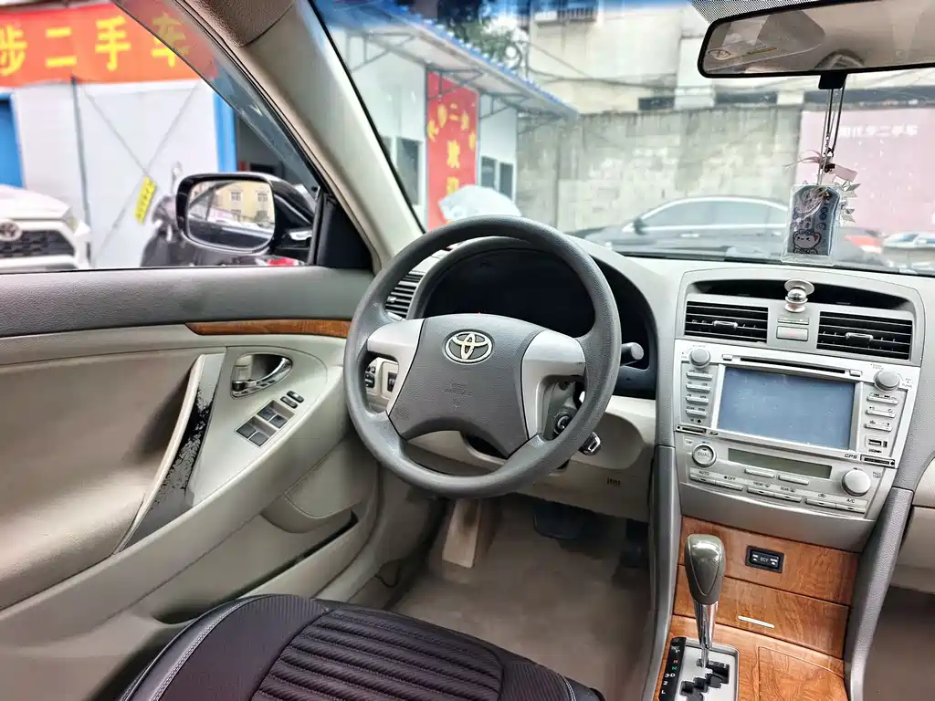 Toyota Camry 2010