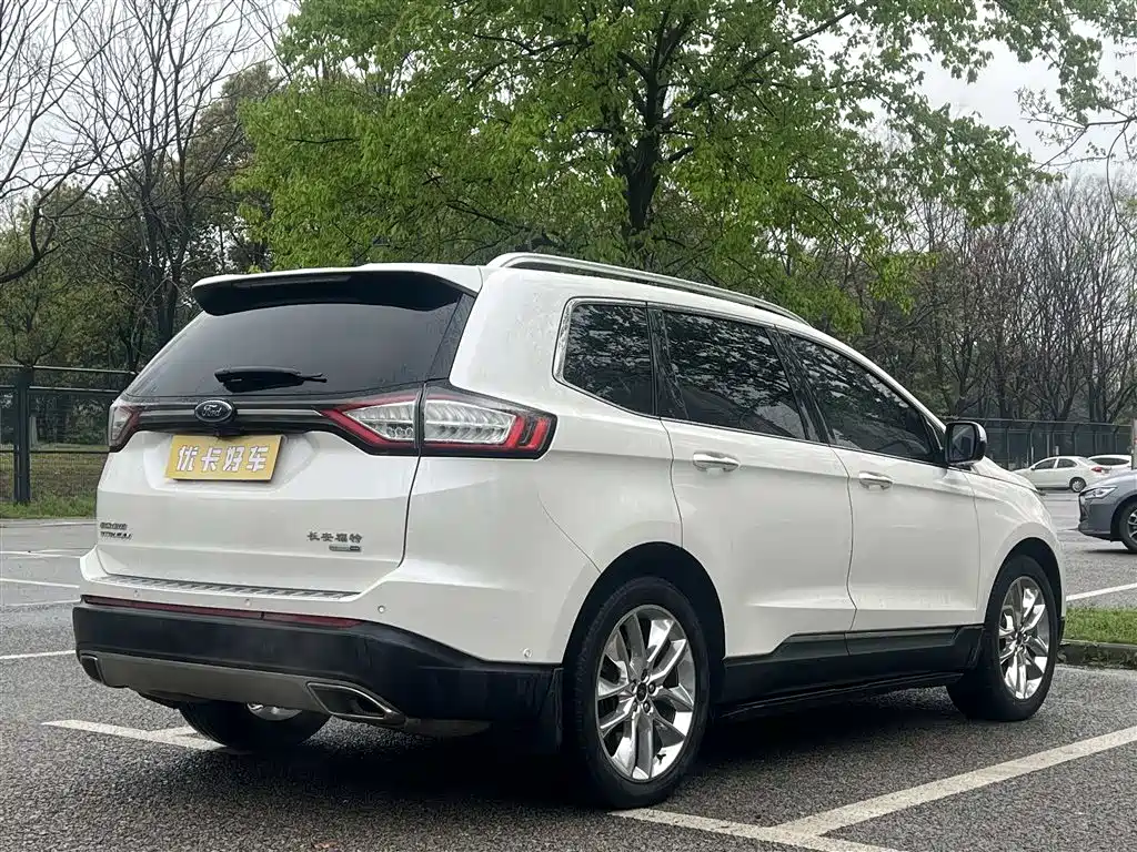 Ford Edge 2017 — фото 4