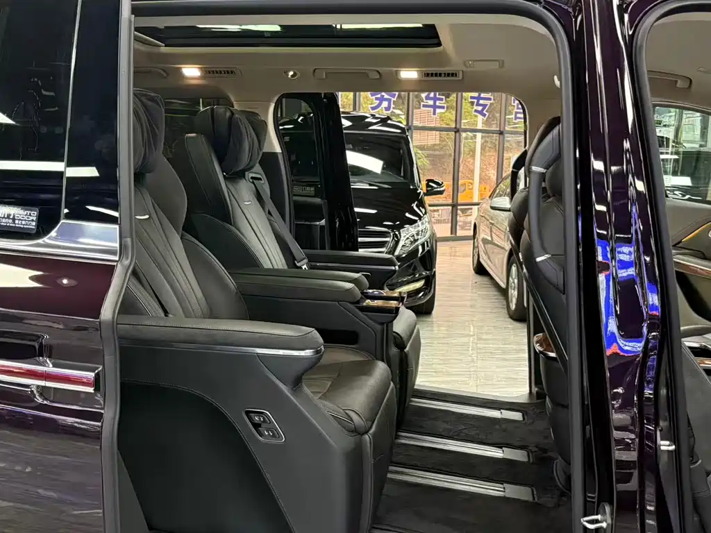 Hongqi HQ9 PHEV 2024