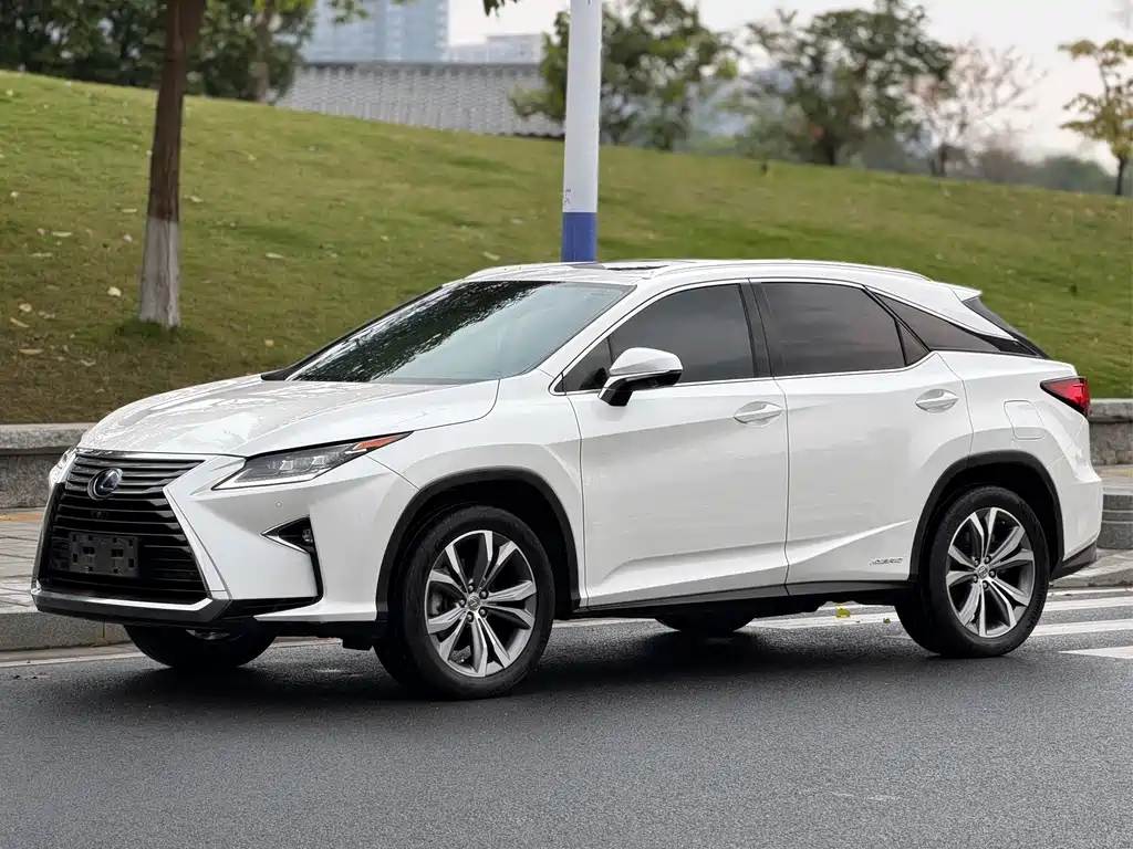 Lexus RX 2017 — фото 1