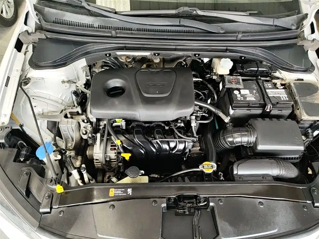 Hyundai Elantra 2018 — фото 20