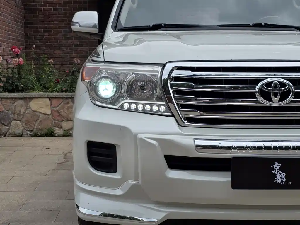 Toyota Land Cruiser 2015 — фото 25