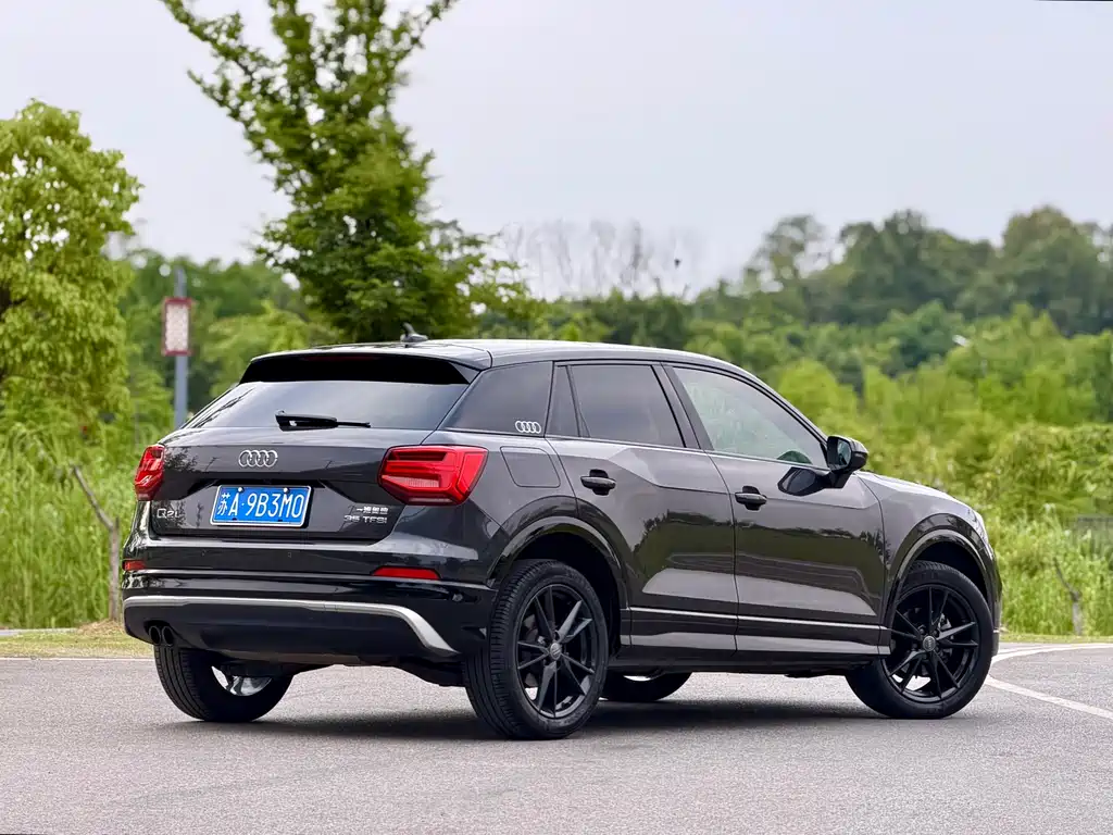 Audi Q2L 2019 — фото 14