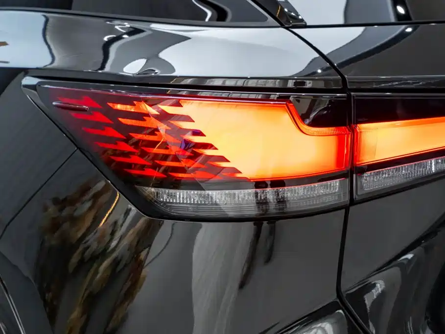 Lexus RX 2023 — фото 9