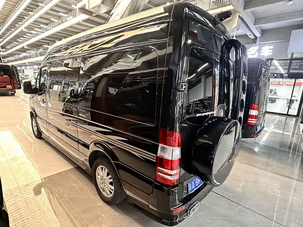Mercedes-Benz Sprinter 2018 — фото 20