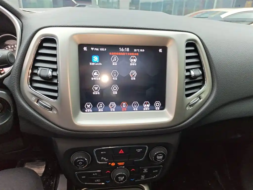 Jeep Compass 2019 — фото 13