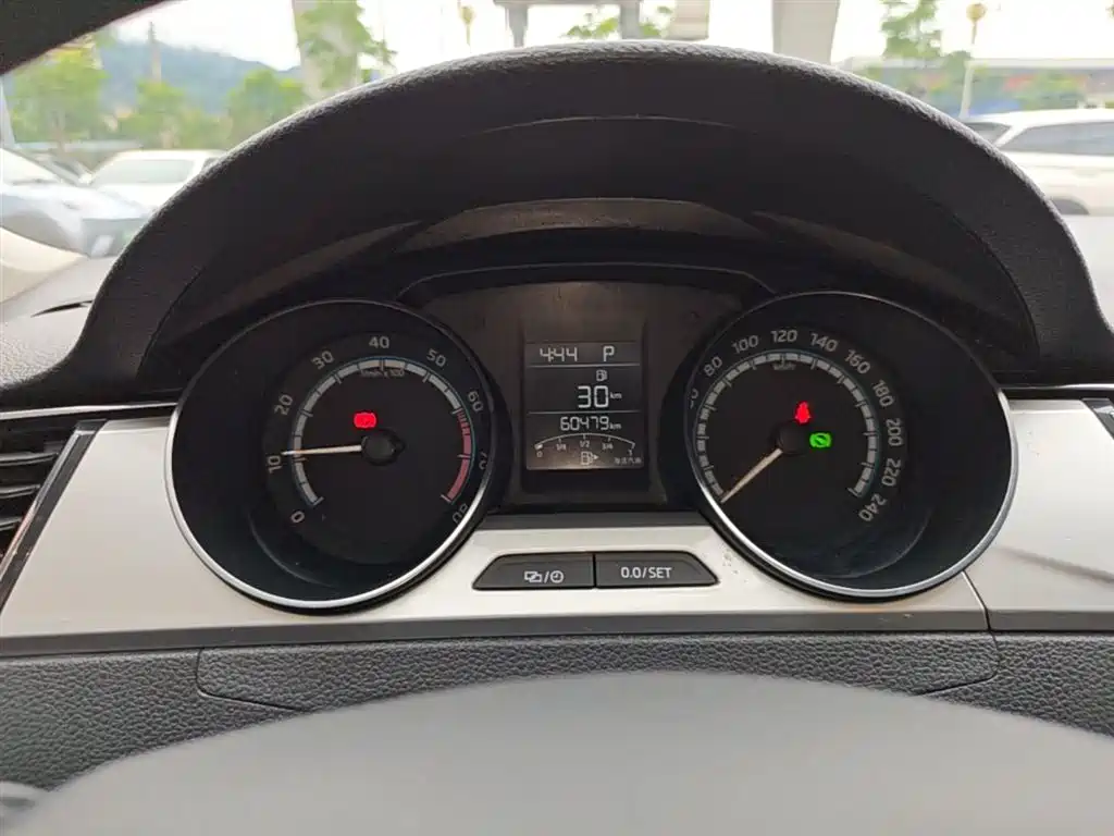 Skoda Rapid 2021 — фото 12