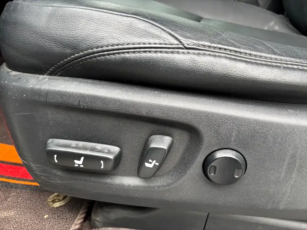 Toyota Prado 2015 — фото 15