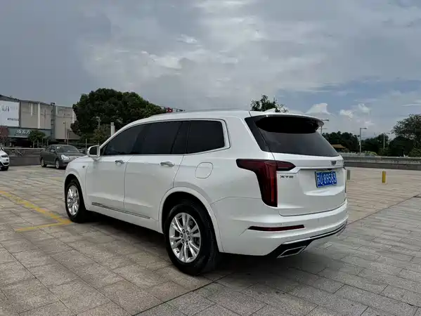 Cadillac XT6 2021