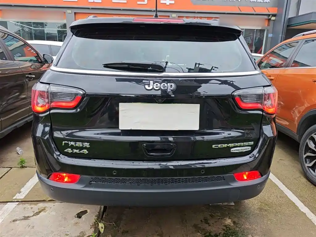 Jeep Compass 2019 — фото 6