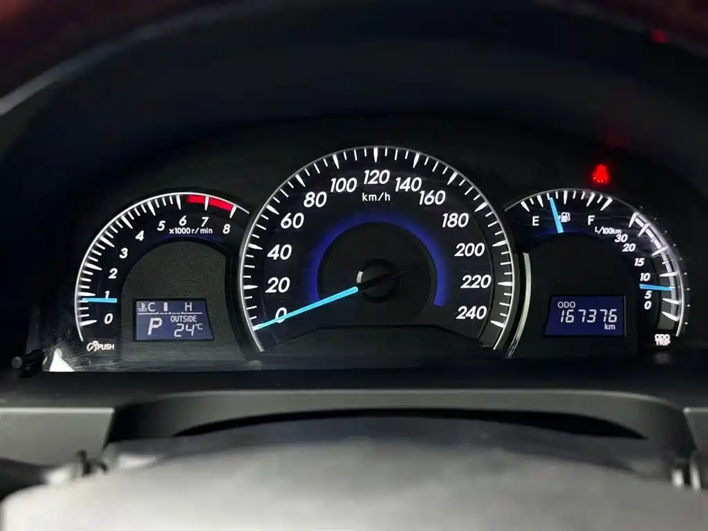 Toyota Camry 2013 — фото 8
