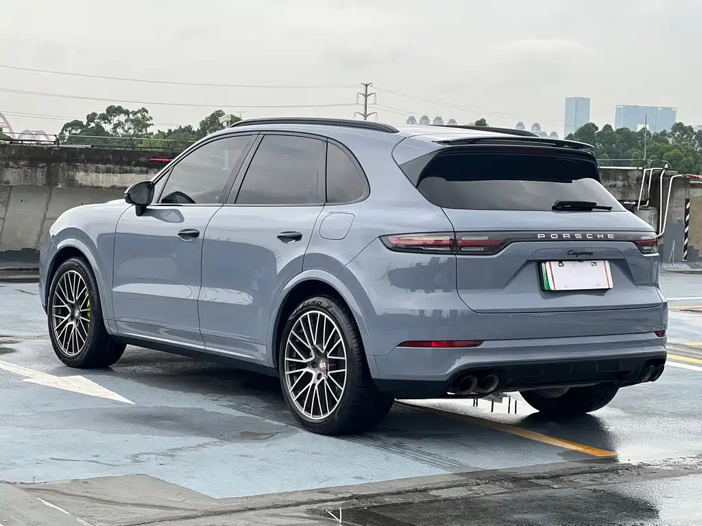 Porsche Cayenne Hybrid 2019 — фото 4