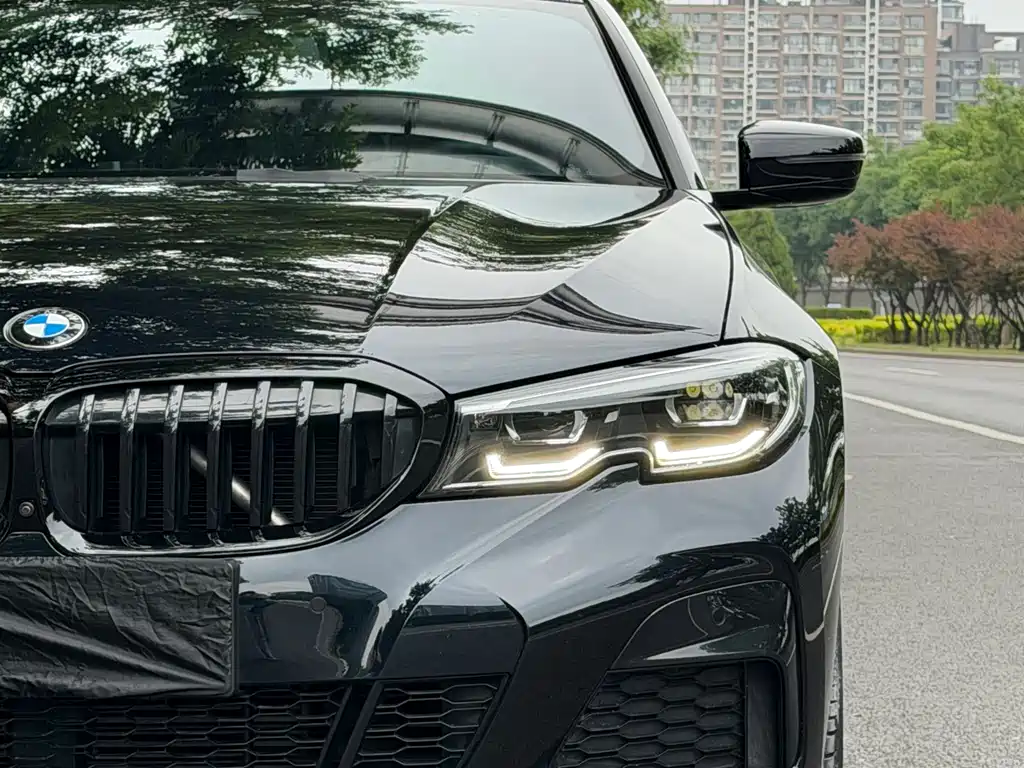 BMW 3 Series 2022 — фото 14