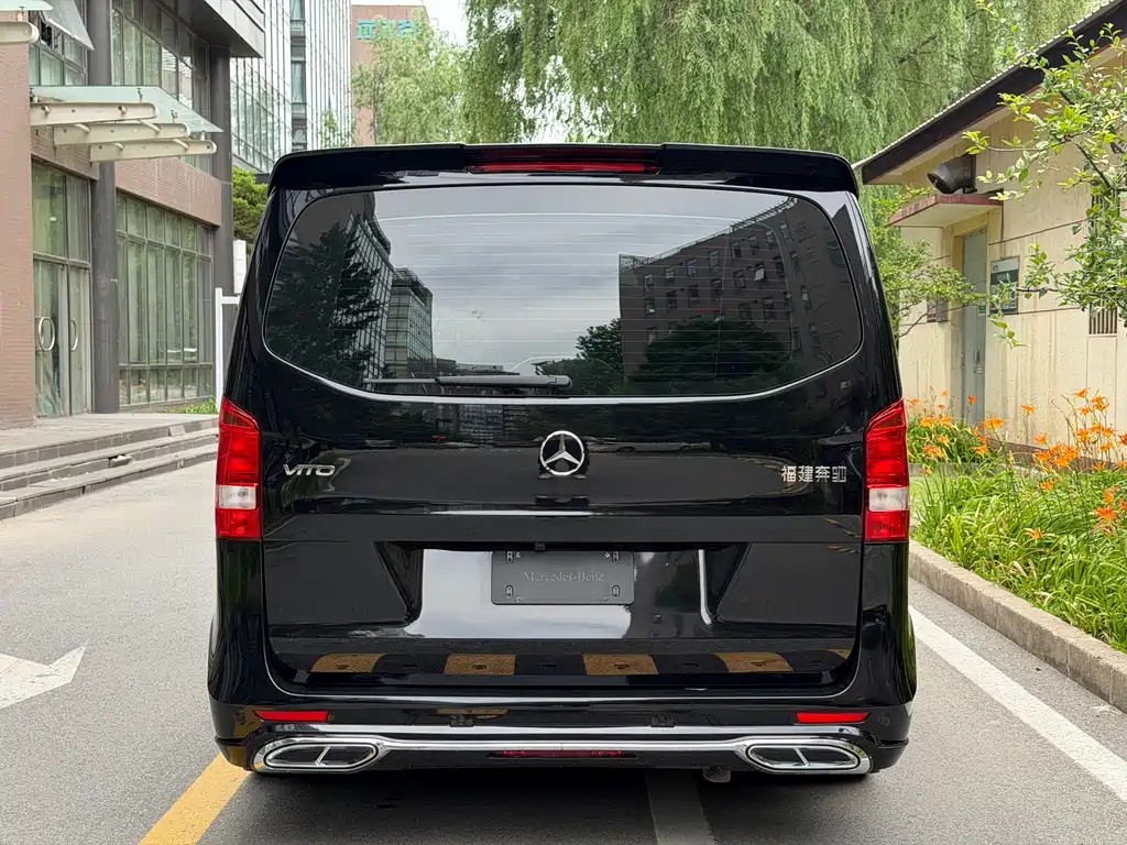 Mercedes-Benz Vito 2023