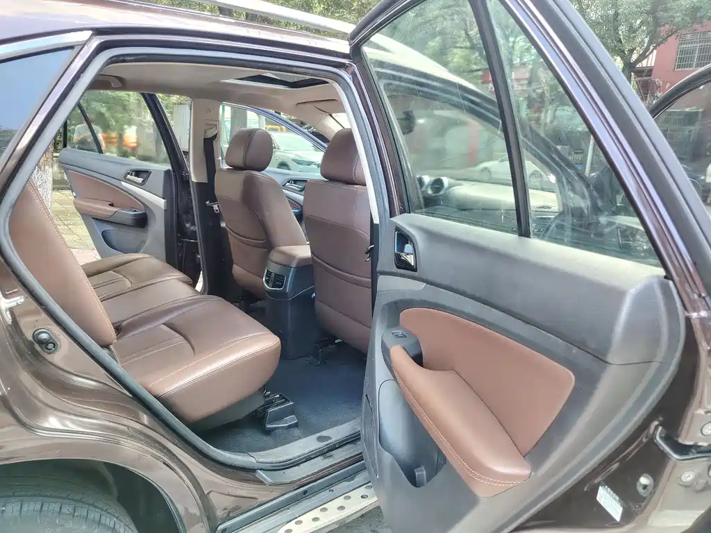 BYD S7 2015