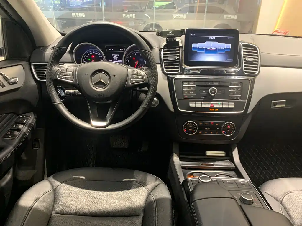 Mercedes-Benz GLE Coupe 2019 — фото 9