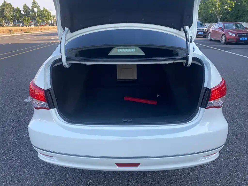 Nissan Sylphy 2019 — фото 16