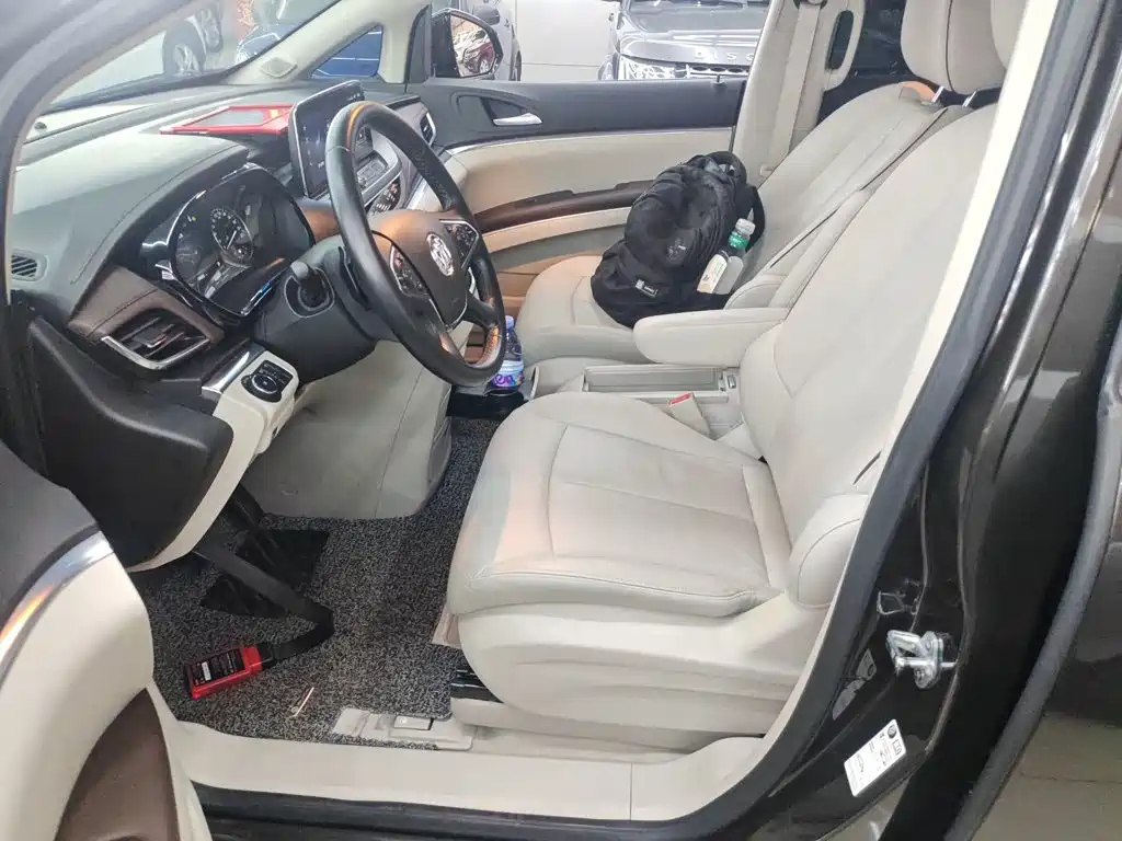 Buick GL8 2021