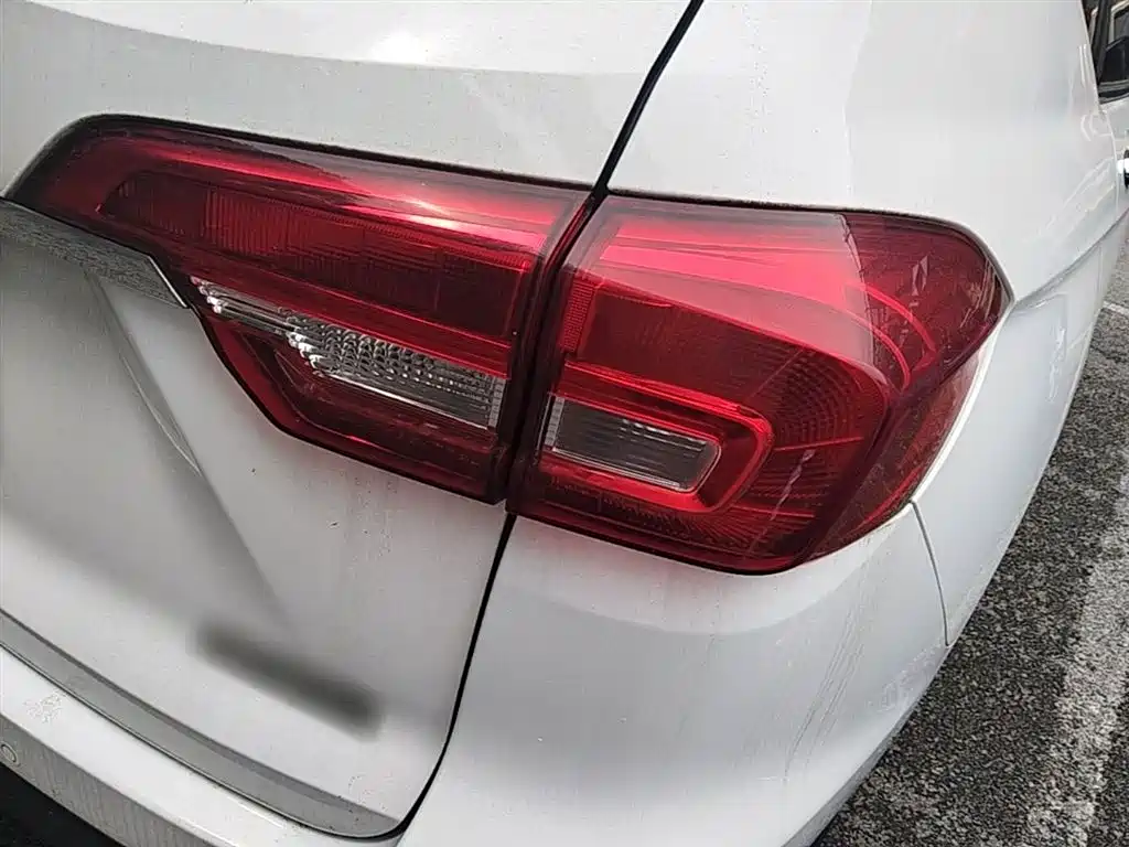 Haval M6 2018 — фото 8