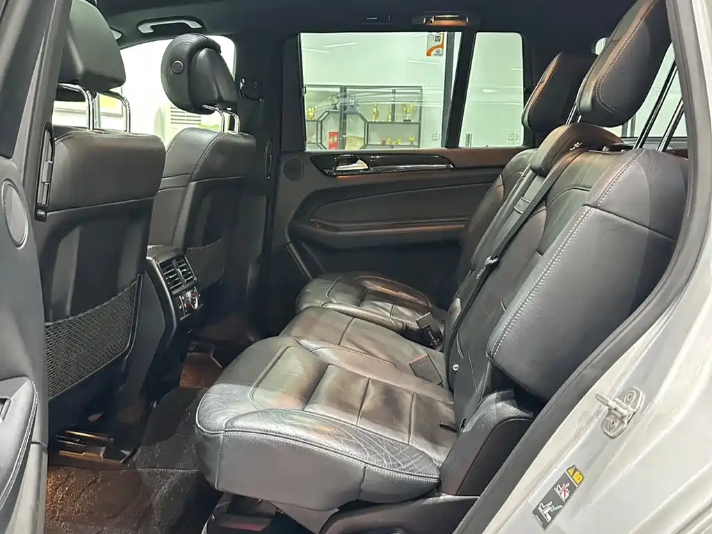 Mercedes-Benz GLS 2018 — фото 13