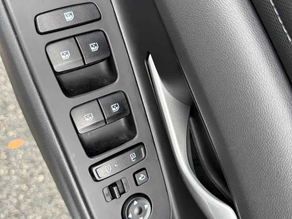 Hyundai Elantra 2022 — фото 19