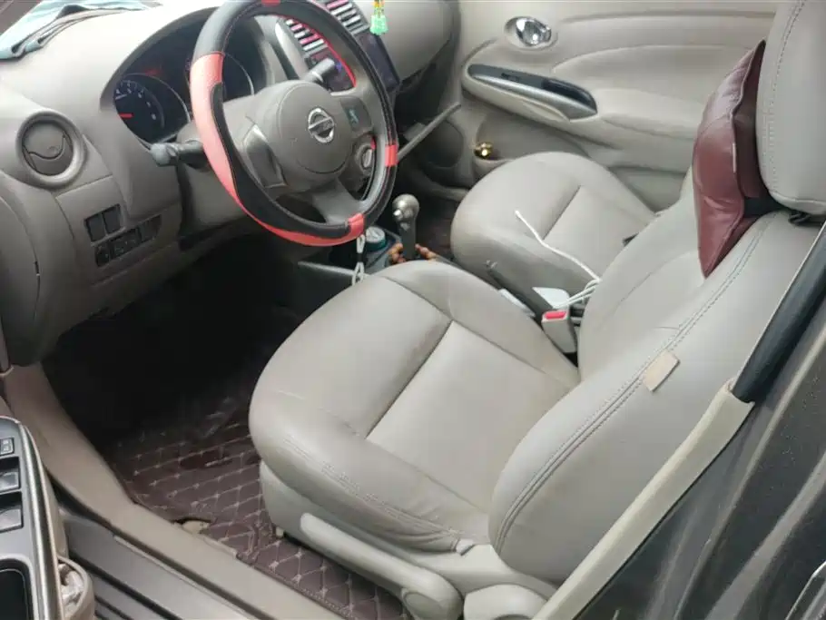 Nissan Sunny 2011 — фото 9