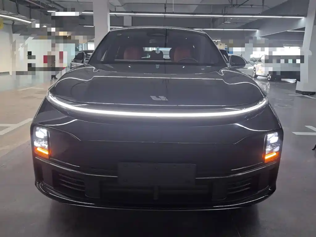 Li Auto Li L7 2025