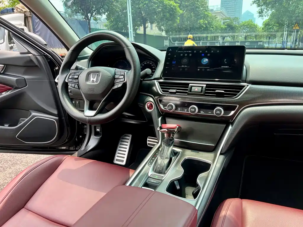 Honda Accord 2021 — фото 10