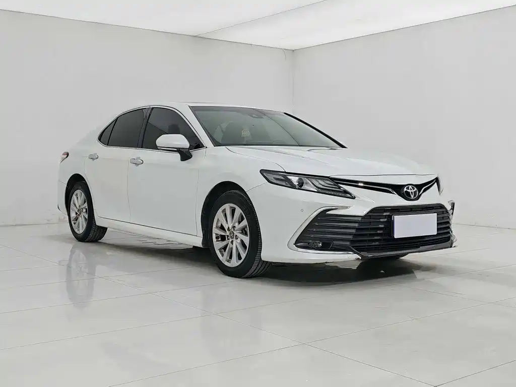 Toyota Camry 2021 — фото 23