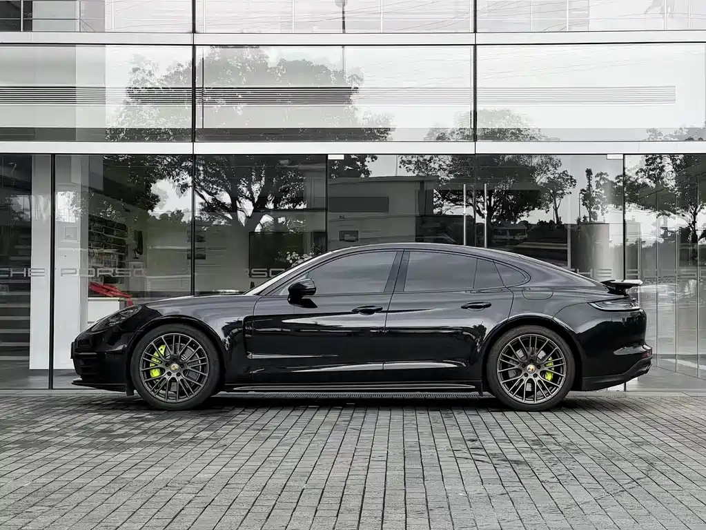 Porsche Panamera Hybrid 2022 — фото 2