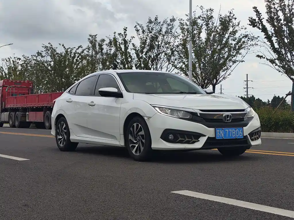 Honda Civic 2018 — фото 3