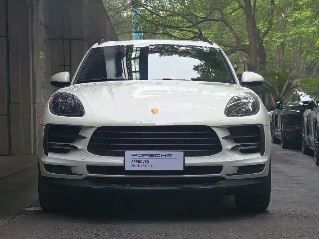 Porsche Macan 2021