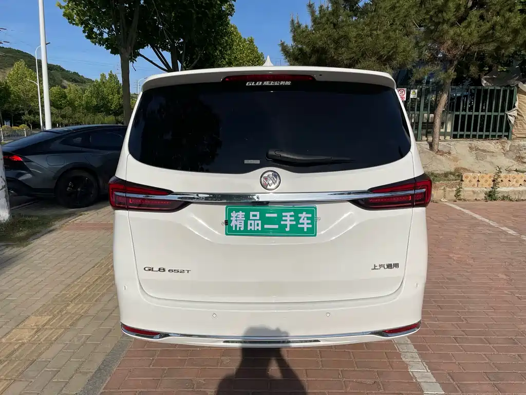 Buick GL8 2020
