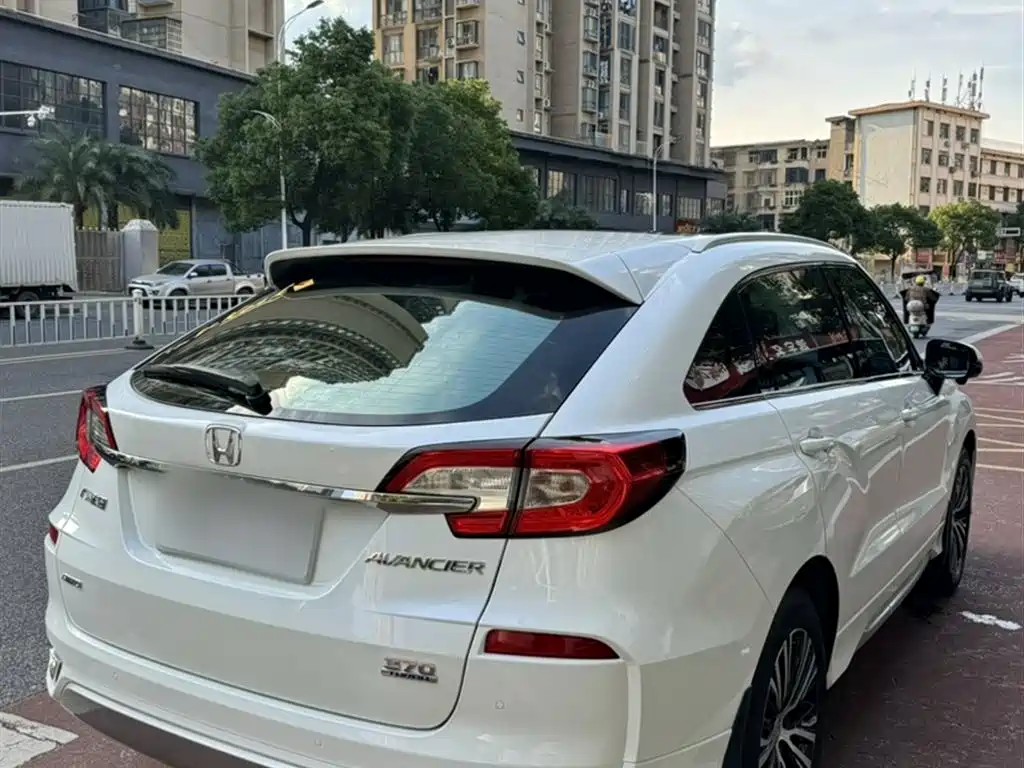 Honda Avancier 2017 — фото 7