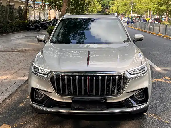 Hongqi HS5 2022