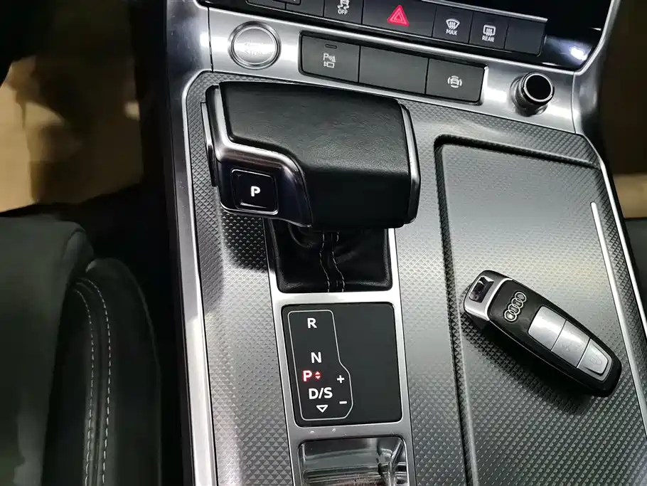 Audi A6L 2020 — фото 16